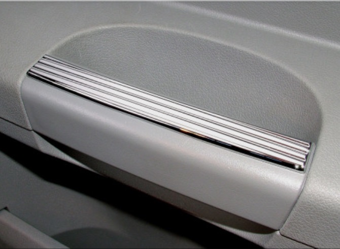 Chrome Grooved Door Pull Trim 05-10 Magnum,Charger, Chrysler 300 - Click Image to Close